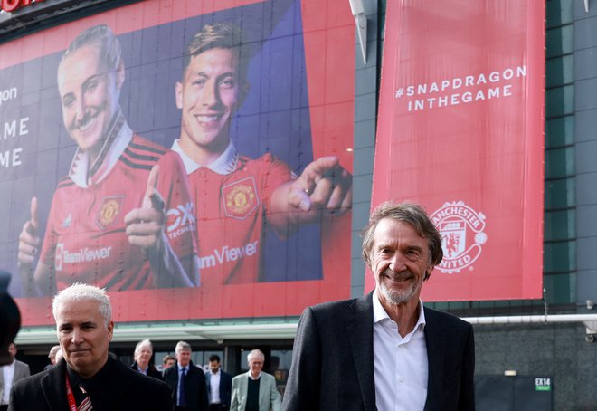Prvi mož Ineosa in najbogatejši Britanec Jim Ratcliffe ne skirva načrtov in želje, da bi prevzer Manchester United. FOTO: Phil Noble/Reuters
