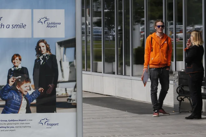 Slovenska država želi letalsko povezljivost okrepiti s subvencijami letalskih prevoznikov.&nbsp; FOTO: Tomi Lombar/Delo
