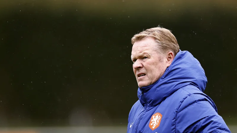 Nizozemski selektor Ronald Koeman ni bil zadovoljen s tem, kar so prikazali njegovi nogometaši. FOTO: Maurice Van Steen/AFP