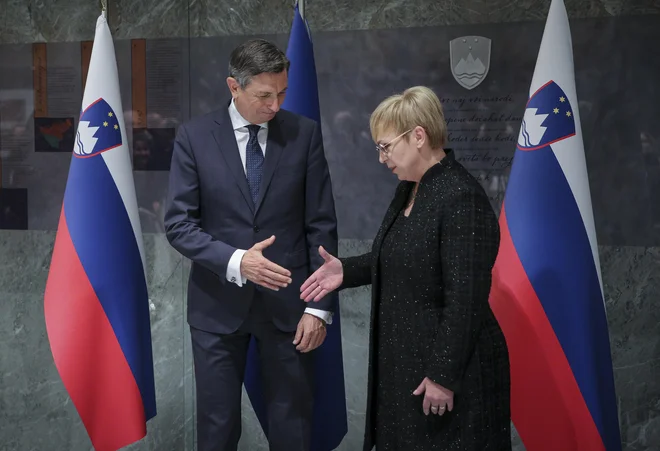 V prejšnjem predsedniškem in vladnem mandatu lahko odnos med obema opišemo kot submisijo, Nataša Pirc Musar pa bo v odnosu do Roberta Goloba nedvomno bolj neodvisna. FOTO: Jože Suhadolnik/Delo