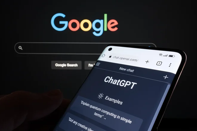 Tudi največje svetovne avtoritete na področju umetne inteligence svarijo pred nevarnostmi novih tehnologij. FOTO: Shutterstock