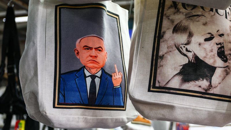 Fotografija: Zakaj je večina izraelskih volivcev izrazila svoje zaupanje Benjaminu Netanjahuju, in to že šestič, čeprav so pred tremi leti proti njemu uradno vložili obtožnico zaradi podkupovanj in poneverb. FOTO: Beata Zawrzel Nurphoto Via AFP