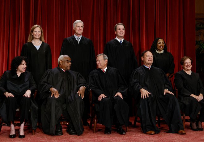 Clarence Thomas je vrhovni sodnik z najdaljšim stažem. FOTO: Evelyn Hockstein/Reuters