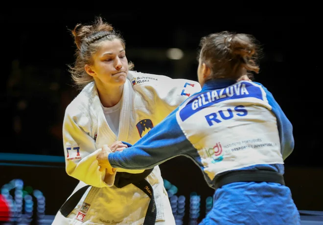 Maruša Štangar je resna kandidatka za vrhunsko uvrstitev v Dohi. FOTO: Carlos Ferreira