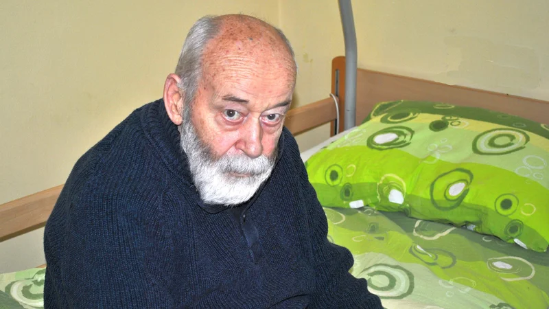 »Spominjam se predstave Prodane neveste, kjer me je šestletnega zmotilo barvno neujemanje alta in soprana v tistem prelepem sekstetu,« pravi Zvone Šedlbauer. FOTO: Tomaž Gerdina