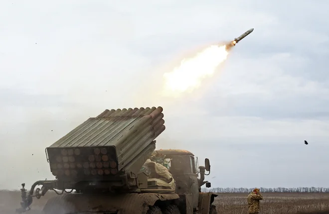 Srbski izdelovalec streliva Krušik je po poročanju Reutersa Kijevu menda dobavljal rakete za večcevni raketomet grad. FOTO: Lisi Niesner/Reuters