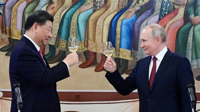 Fotografija: To, kako se bo Kitajska postavila do ruskih grozodejstev in vojnih zločinov, naj bi odredilo odnose EU s Pekingom. FOTO: Sputnik/Reuters