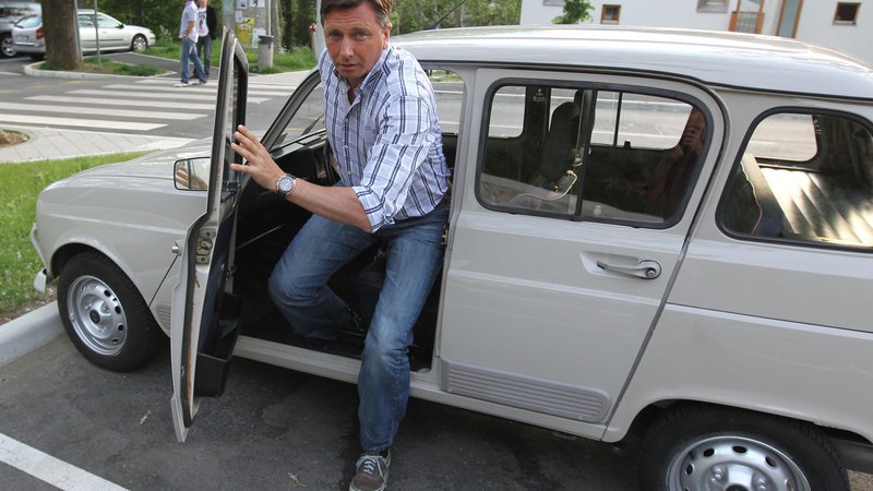 Fotografija: Po slovesu od funkcije predsednika se je Borut Pahor odločil posloviti še od katre. FOTO: Tomi Lombar/Delo