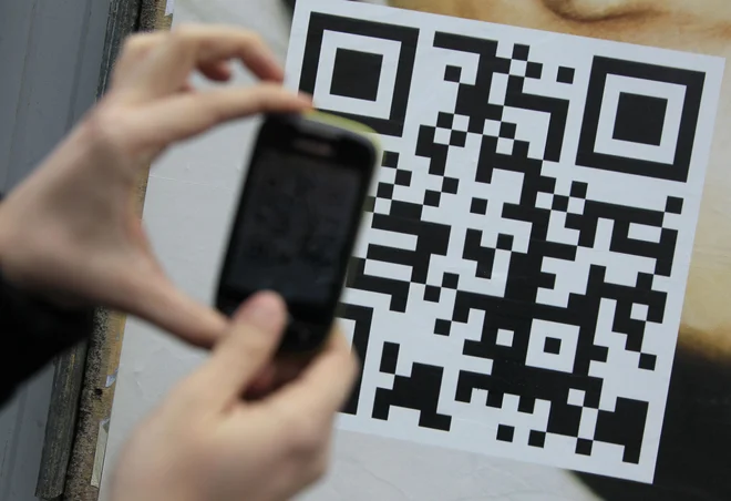 Priložnost QR-kod je možnost, bo lahko imel vsak izdelek dodane unikatne informacije. FOTO: Leon Vidic