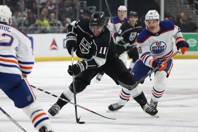 Anže Kopitar in drugi hokejisti Los Angeles Kings so v Kanadi dosegli, kar so želeli. FOTO: Jason Parkhurst/Usa Today Sports