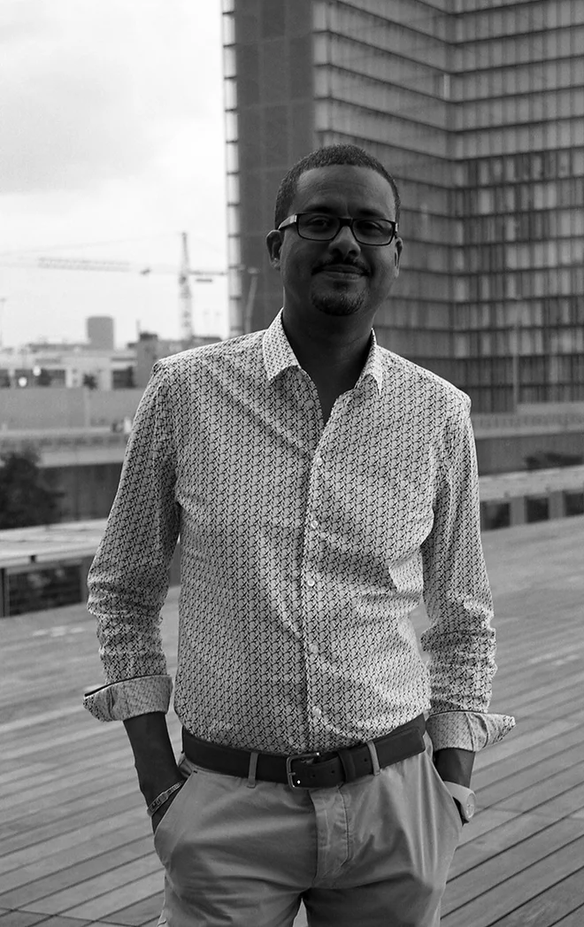 David Diop je prejemnik več nagrad za svoj drugi roman Več kot brat. FOTO: Alice Joulot