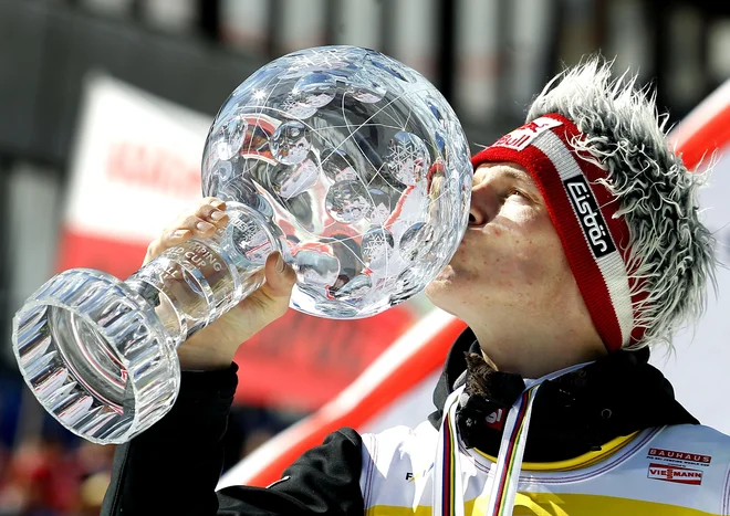 Thomas Morgenstern si je med številnimi uspehi priskakal tudi dva velika kristalna globusa. FOTO: Matej Družnik/Delo