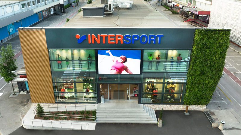Fotografija: Poljski sklad Enterprise Investors je zaustavil postopke prodaje Intersporta, saj niso bili zadovoljni z izraženim interesom. FOTO: Intersport