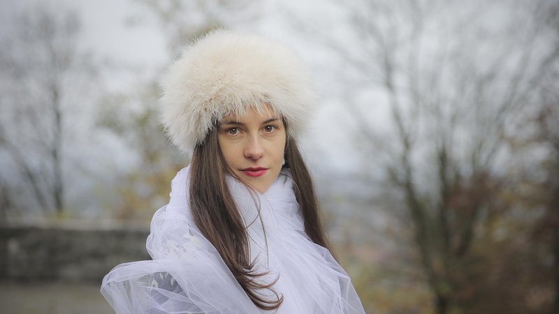 Fotografija: Anja Novak je igralka, pesnica in letošnja dobitnica nagrade Slavka Gruma. FOTO: Jože Suhadolnik