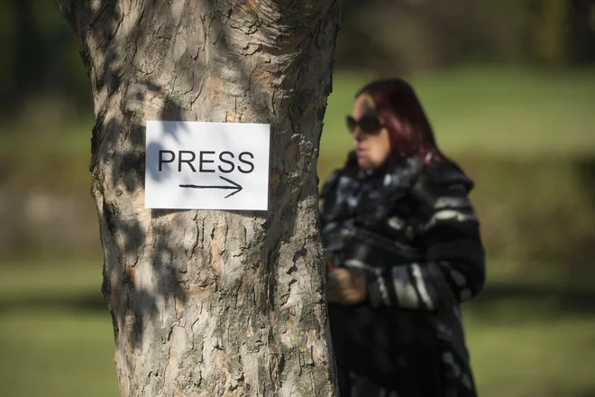 Vojna v Ukrajini je prizadela tudi zahodno Evropo, kjer je več držav zaradi nacionalne varnosti omejilo novinarsko delo. FOTO: Jure Eržen/Delo