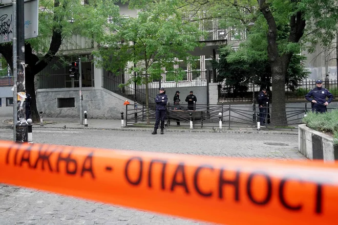 Po streljanju v Beogradu se pojavlja vprašanje, ali je to možno tudi v Sloveniji. FOTO: Oliver Bunic/AFP