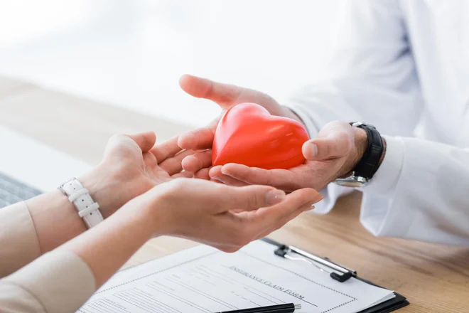 Avec une assurance maladie complémentaire, vous pouvez prendre soin de votre santé en toute sérénité avec un accès rapide au diagnostic et au traitement.  PHOTOS : Depositphotos