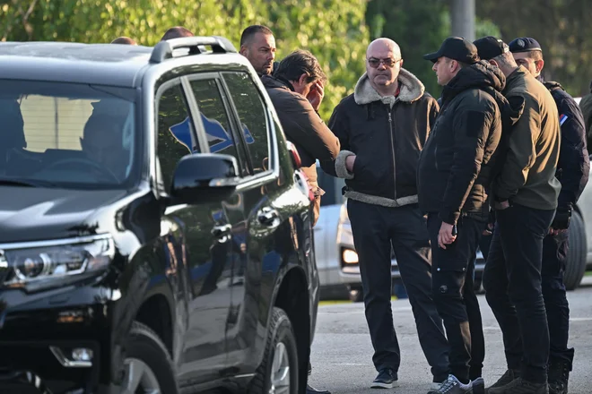 Že ponoči je prizorišče nove tragedije obiskal srbski notranji minister Bratislav Gašić. FOTO: Andrej Isakovic/AFP