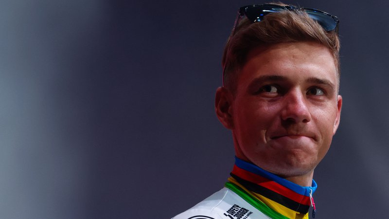 Fotografija: Na evropskem mladinskem prvenstvu v Zlinu na Češkem je v cilj prišel 9 minut in 44 sekund pred drugouvrščenim kolesarjem! FOTO: Luca Bettini Afp