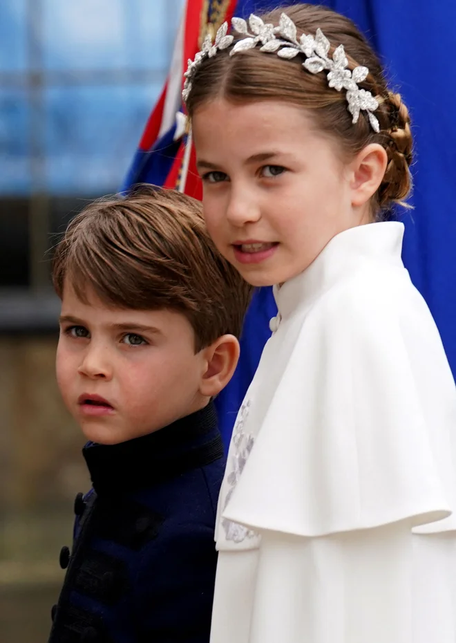 Princ Louis  in princesa Charlotte. FOTO: Andrew Milligan/AFP