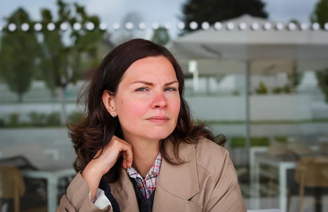 Aleksandra Doroguncova: Ljudje so začeli tekmovati, kdo je kje bil, kaj je videl, kaj doživel, kdo od bližnjih je umrl, toda ravno zaradi tega marsikdo pristane v še hujši stiski, saj se počuti, da njegovo trpljenje ni dovolj vredno. FOTO: Matej Družnik