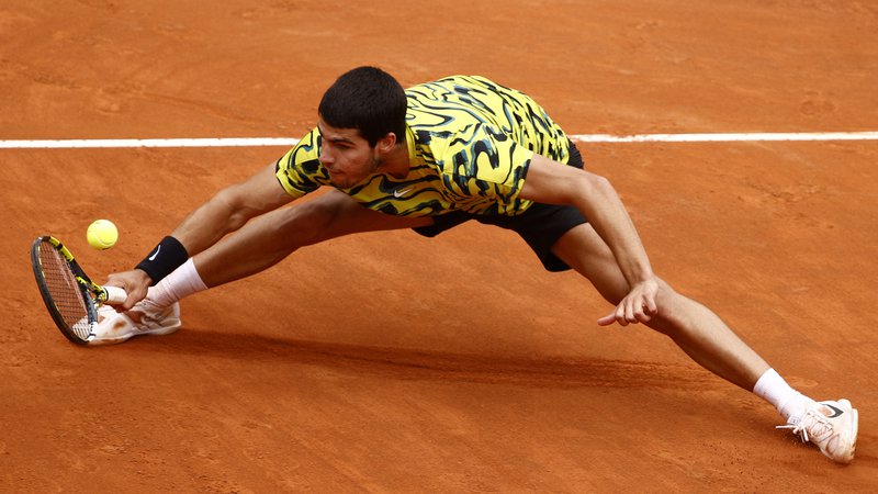 Fotografija: Carlos Alcaraz navdušuje z izjemnimi fizičnimi sposobnostmi. Foto: Reuters