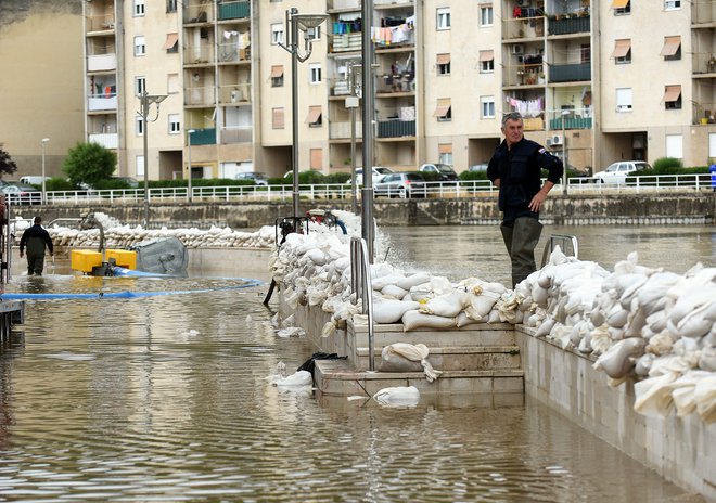 S poplavami so se borili tudi na Hrvaškem. FOTO: Robert Fajt/Cropix