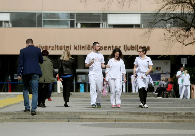 V UKC Ljubljana bodo za akreditacijo odšteli skoraj 164 tisoč evrov (z davkom). FOTO: Blaž Samec/DELO