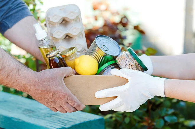 Prostovoljci, ki so zagnali projekt Donirana hrana, upajo, da ga bo prevzela ustanova, ki bo prepoznala njegov pomen. FOTO: Shutterstock