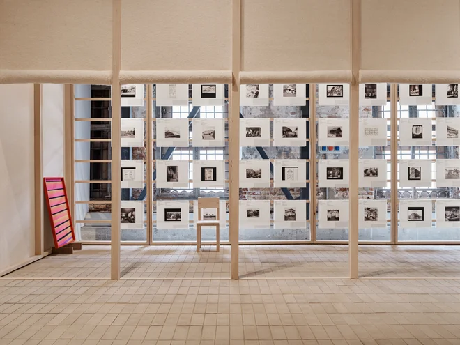 Med več desetimi vernakularnimi praksami, ki jih predstavljajo v prvem delu paviljona – junija bodo izšle tudi v knjigi –, je veliko zanimivih primerov. FOTO: Studio Klemen Ilovar