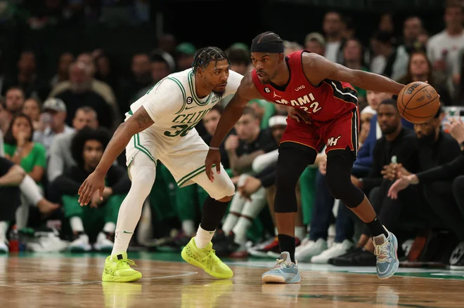 Jimmy Butler se poigrava s favoriziranimi tekmeci iz Bostona. FOTO: AFP