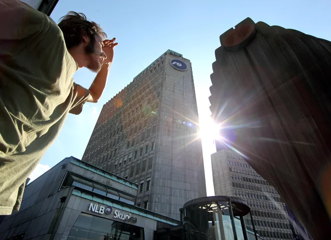 Tudi največja slovenska banka NLB je v letošnjem prvem četrtletju ob izključitvi enkratnih učinkov (lanski prevzem Sberbank) več kot podvojila čisti dobiček. Foto Matej Družnik