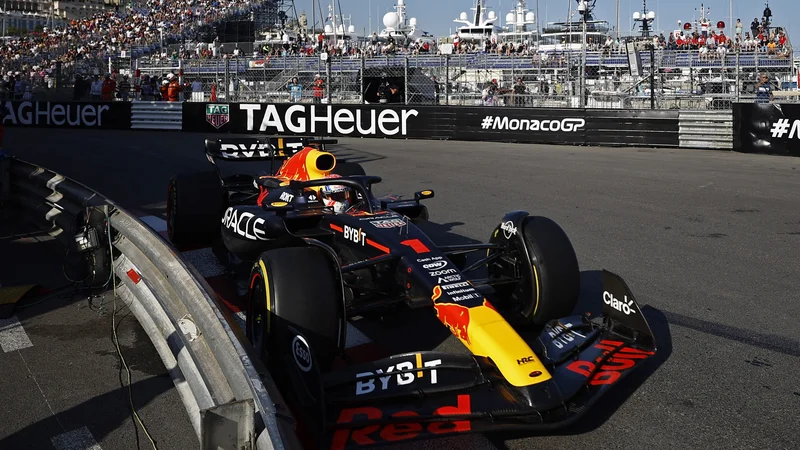 Fotografija: Max Verstappen je bil danes najhitrejši v Monte Carlu. FOTO: Stephane Mahe/Reuters