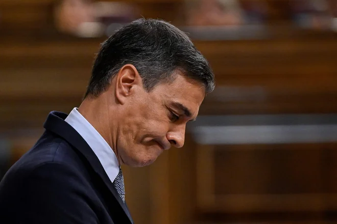 Razočarani predsednik vlade Pedro Sánchez

FOTO: Pierre-Philippe Marcou/AFP