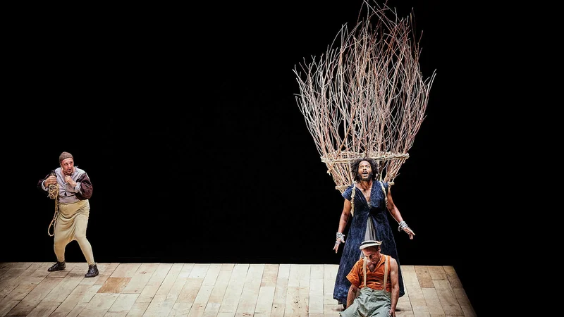 Slavnostno odprtje festivala bo v petek, 9. junija, z uspešnico evropskih gledaliških festivalov Vihar režiserja Alessandra Serre. FOTO: Promocijsko gradivo/Christophe Raynaud De Lage