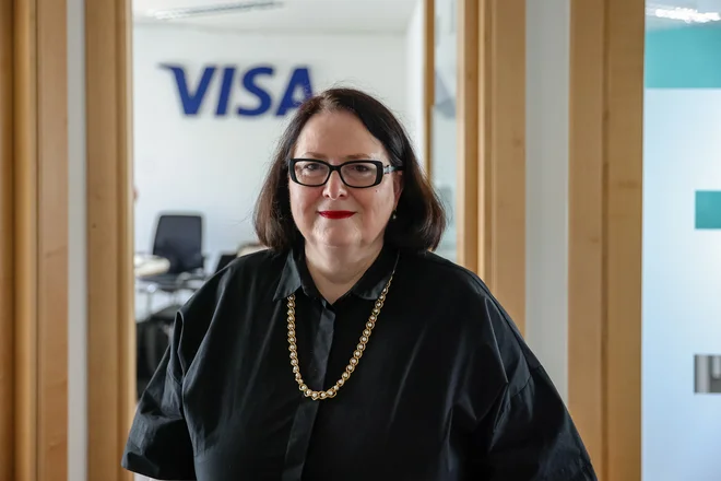 ALENKA MEJAČ KRASSNIG, Visa banka, TR3, 3.6.2022 Foto Črt Piksi