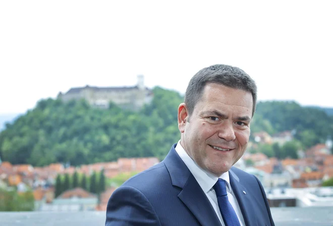 Antonio Argir: Smo tik pred lansiranjem banke NLB Klik, ki pa odslej ne bo več samo spletna banka, temveč tudi mobilna. FOTO: Jože Suhadolnik/Delo