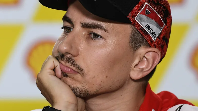 Ducati Team's Spanish rider Jorge Lorenzo attends a press conference ahead of the Malaysia MotoGP at the Sepang International circuit in Sepang on November 1, 2018. (Photo by Mohd RASFAN/AFP) Foto Mohd Rasfan Afp