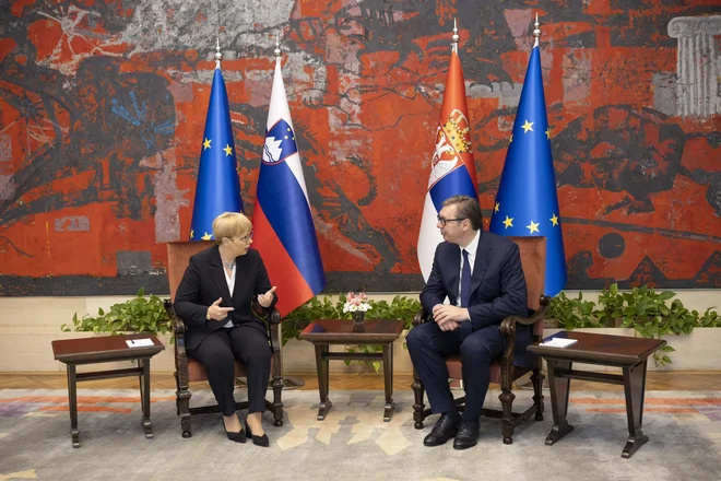 Predsednica Slovenije Nataša Pirc Musar in srbski predsednik Aleksandar Vučić sta se prejšnji teden v Beogradu pogovarjala o slovenski podpori Srbiji na evropski poti. FOTO: Twitter profil predsednice države
