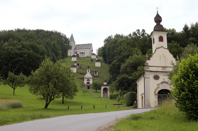 Kalvarija je bila zgrajena med letoma 1743 in 1753. FOTO: Tadej Regent/Delo