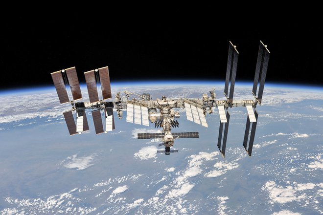 Za 20 milijonov dolarjev lahko najbogatejši teden dni preživijo na Mednarodni vesoljski postaji (ISS). FOTO: Handout Reuters