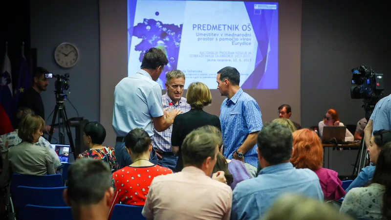 Na javni razpravi o predmetniku so govorili večinoma o drugem tujem jeziku, gibanju in računalništvu. FOTO: Matej Družnik/Delo