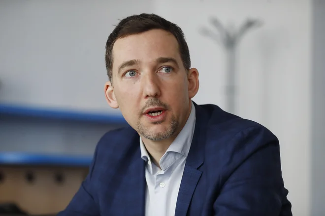 Denis Mancevič ocenjuje, da lahko morebitna mobilizacija zamaje zaupanje v Putina. FOTO: Leon Vidic/Delo