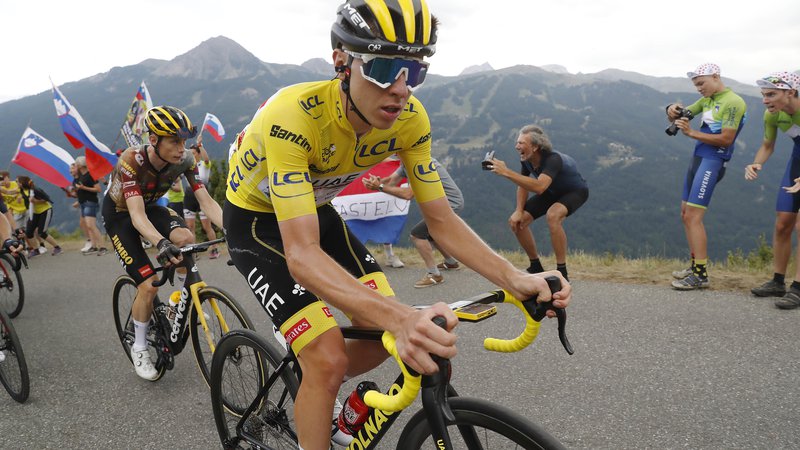 Fotografija: Tadej Pogačar na 11. etapi Tour de France. Foto: Leon Vidic/Delo