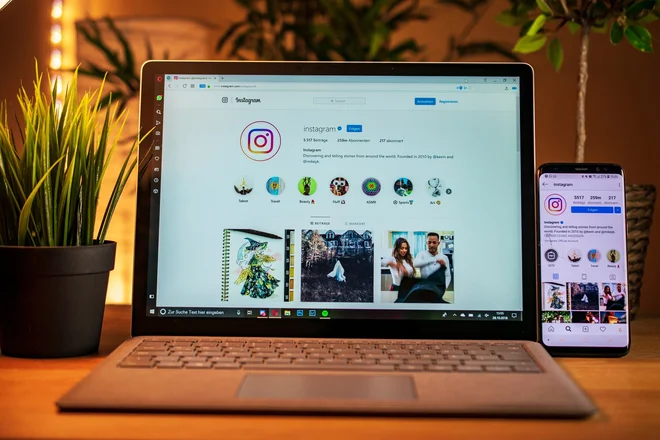 Vplivneži na instagramu čedalje pogosteje vplivajo na nakupovalne navade ljudi. FOTO: Pixabay