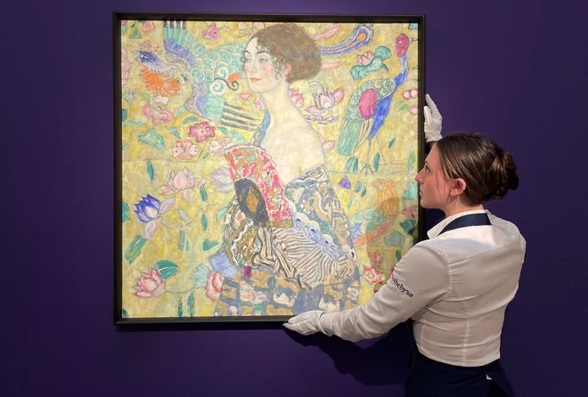 Dama s pahljačo je bila naslikana v letih 1917 in 1918 in je bila Klimtova zadnja mojstrovina. FOTO: Mathilde Bellenger/ AFP