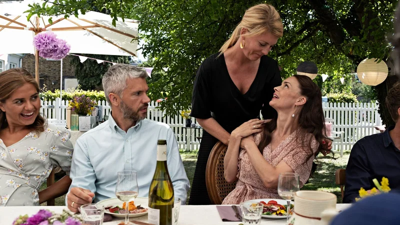 Med nami Foto Tv Slo