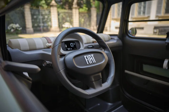 Notranjost so poskušali narediti prikupno. Ponujali bodo tudi različne dodatke. FOTO: Fiat