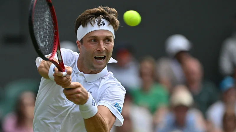 Fotografija: Britanski teniški igralec Liam Broady je strl tudi Casperja Ruuda. FOTO: Glyn Kirk/AFP