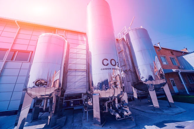 V Evropi je oprtih 50 projektov, ki bodo končani do leta 2030, omogočili pa bodo zajemanje več kot 70 megaton CO2 na leto. FOTO: Roman Zaiets/Shutterstock